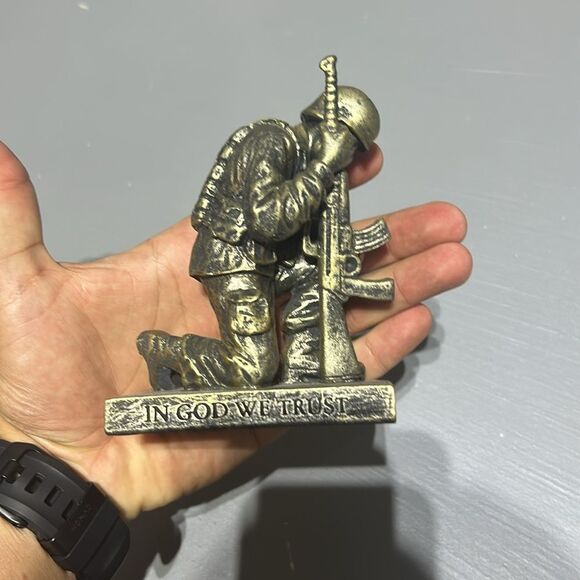 Soldier Decorative Figure - Picture 5 of 7